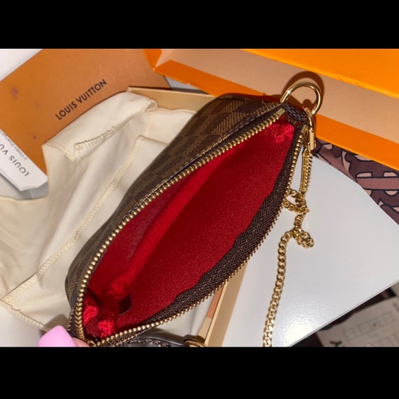 LV mini pochette accessory, great for a night out or to add onto your bag - Picture 7 of 8